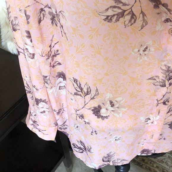 ASOS design curve polyester 70βs floral button down drop shoulder blouse 16 - Picture 3 of 15